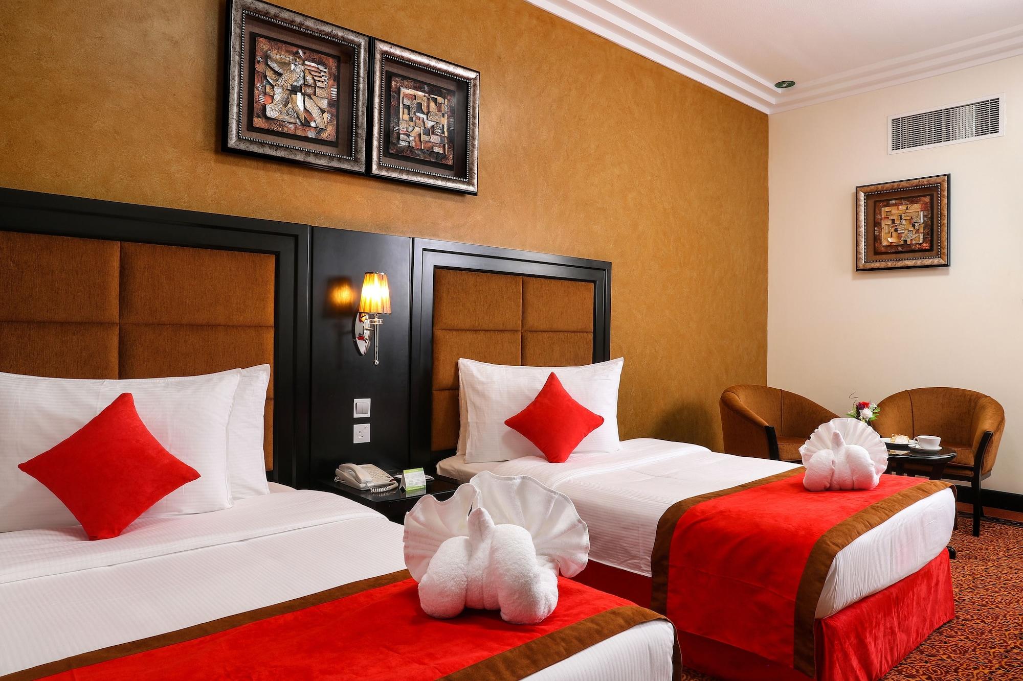 Royal Grand Suite Hotel Sharjah Exterior photo