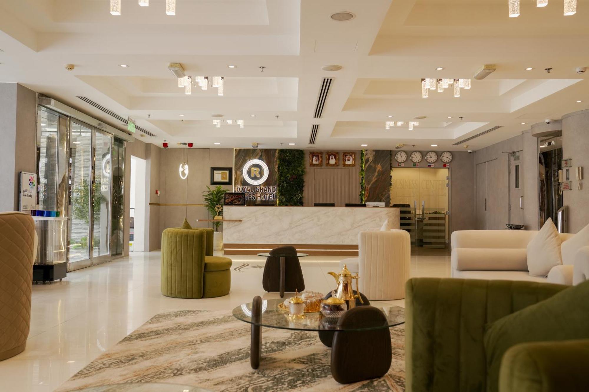 Royal Grand Suite Hotel Sharjah Exterior photo